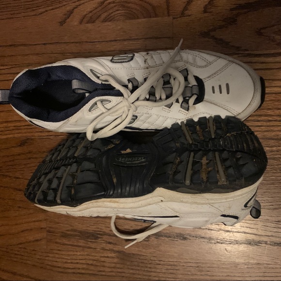 Sketchers white tennis shoes size 11 men - Picture 3 of 4